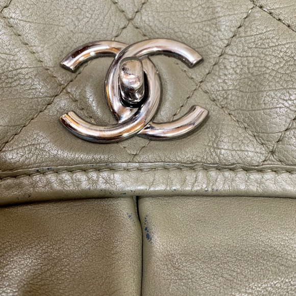 ❌SOLD❌💯Authentic Chanel XL Flap Bag - Picture 4 of 15
